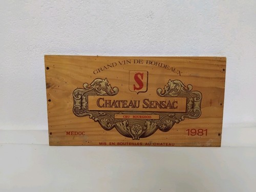 Plaque bois caisse à - de,